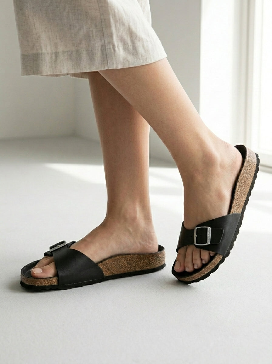 Amalie Slides - Black