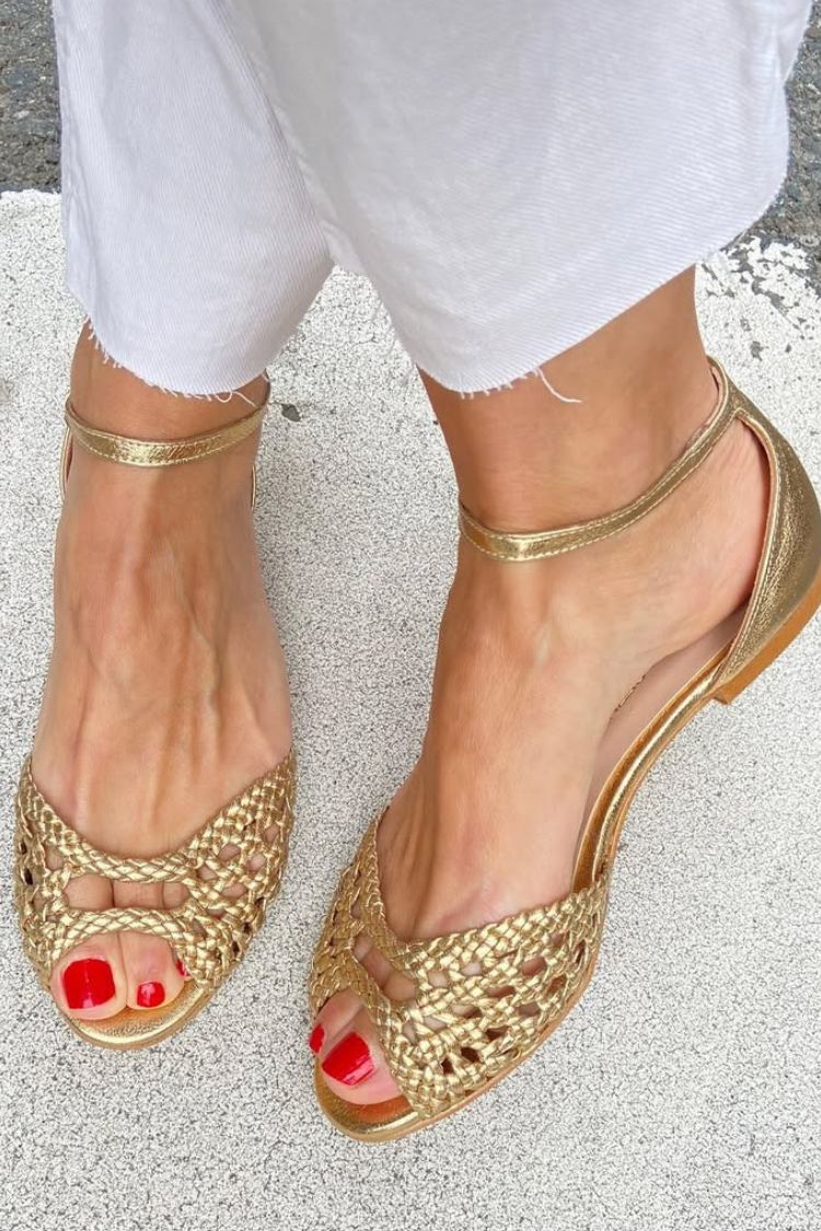 Isolde Sandals - Woven Flat