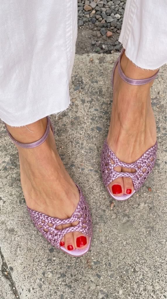 Isolde Sandals - Woven Flat