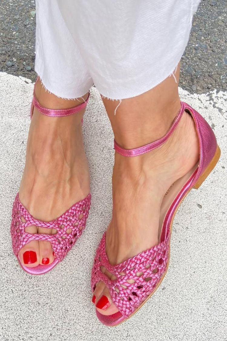 Isolde Sandals - Woven Flat