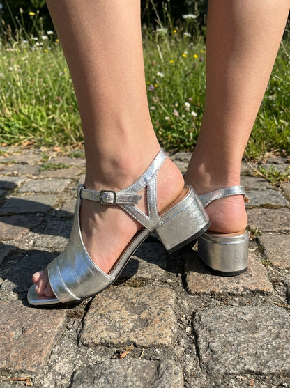 Alba Sandals - Low-Heel Metallic