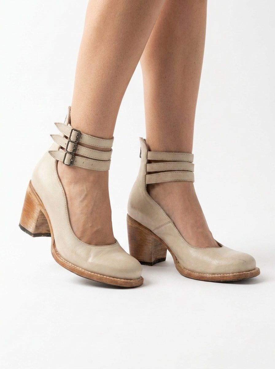 Signe Heels - Elegant Comfort