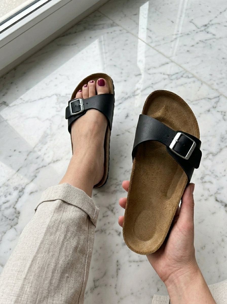 Amalie Slides - Black