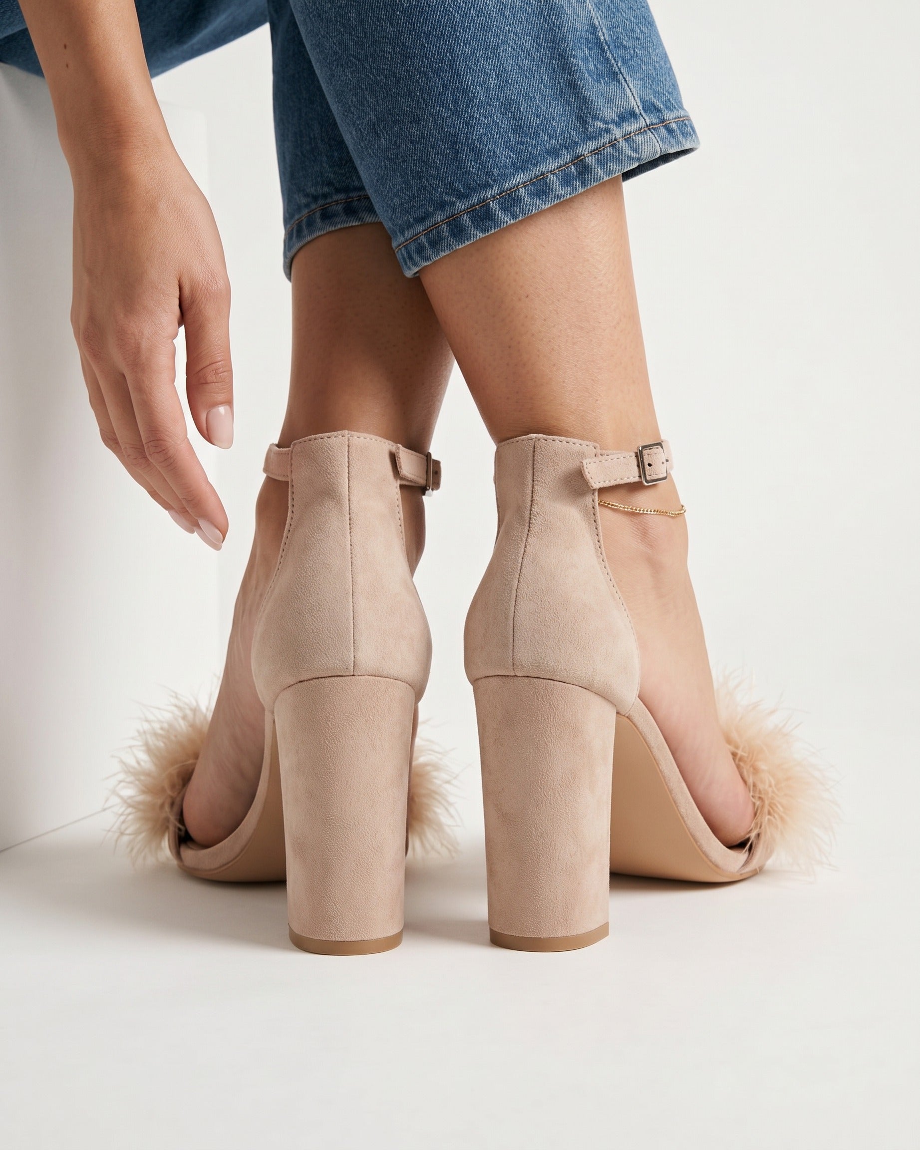 Uael Sandals - Block-Heel Suede in Beige - back fit