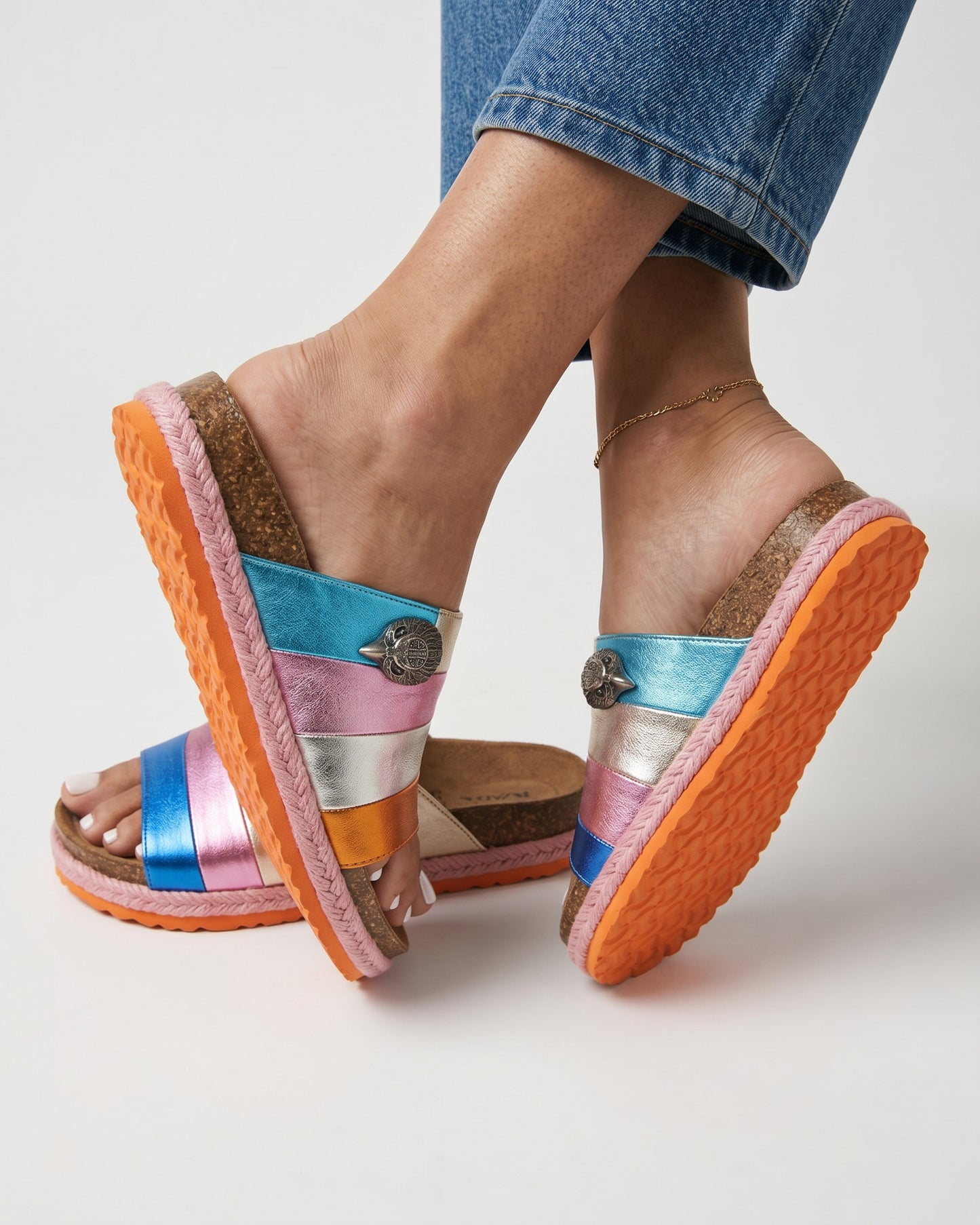 Cove Sandals - Platform in Beige - back fit