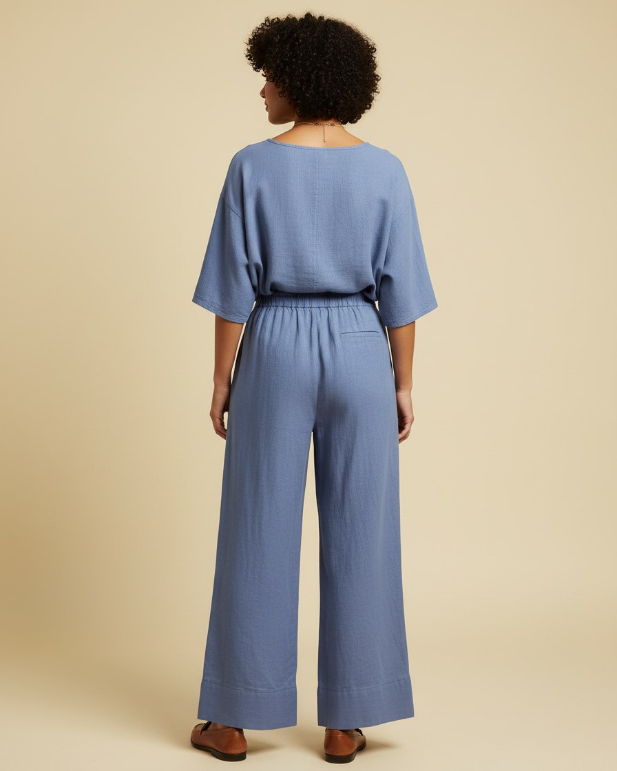 Jude Shirt - Relaxed Linen in Blue - back fit