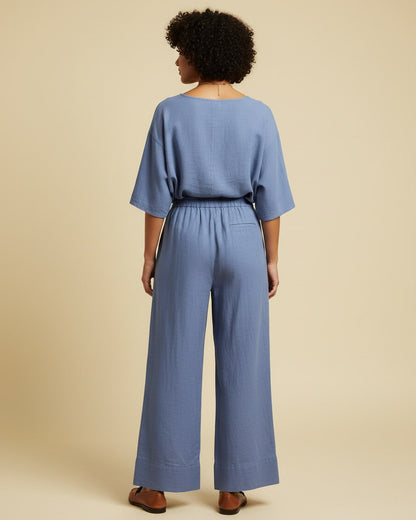 Jude Shirt - Relaxed Linen in Blue - back fit