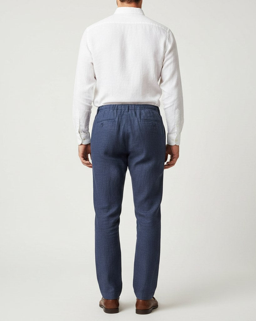 Lars Trousers - Relaxed Linen in Navy - back fit