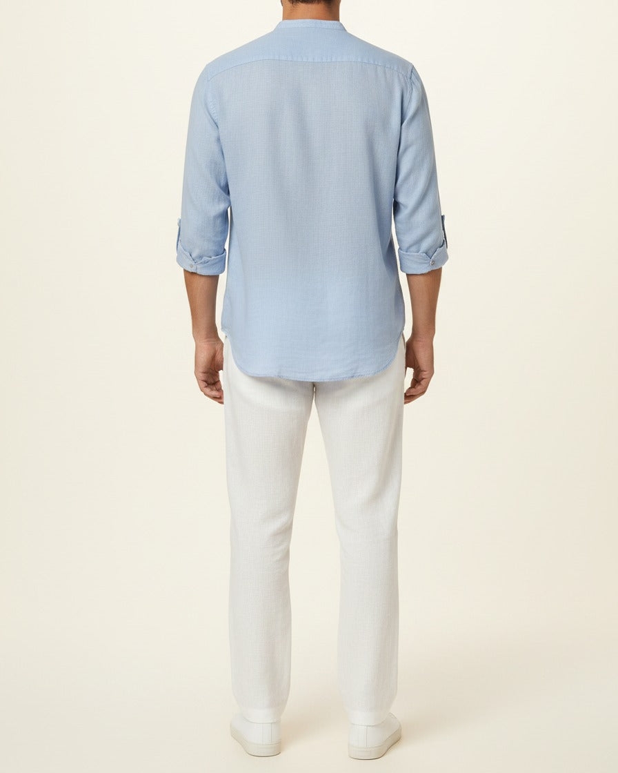 Kael Shirt - Linen in light blue - back fit