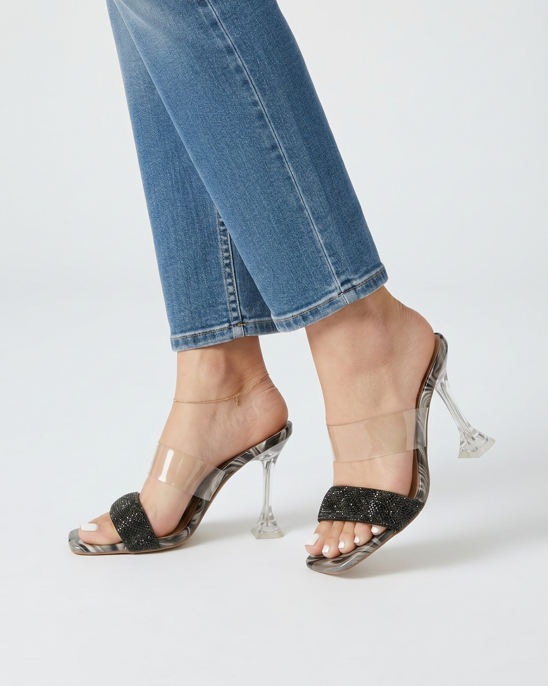 Raen Shoes - Square-Toe in Black