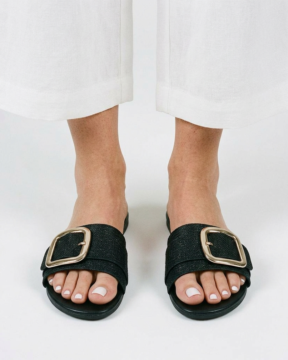 Arco Sandals in Black - front variant black