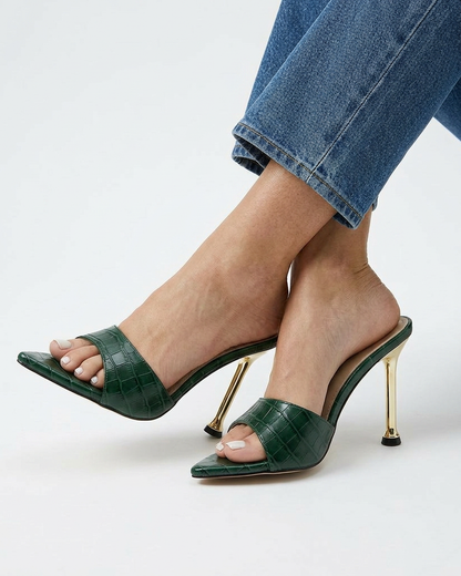 Cove Shoes - Pointed-Toe in Dark green - front variant dark green