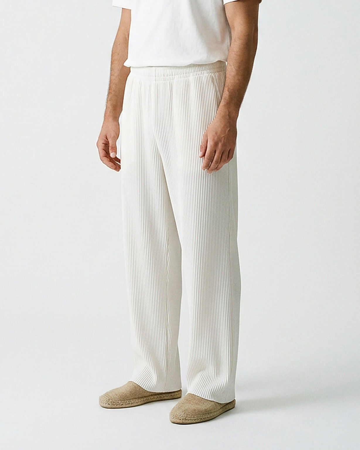 Yoel Trousers - Relaxed Straight-Leg in white