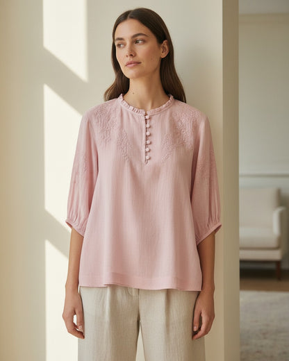 Finn Blouse - Linen in Pink - indoor 1