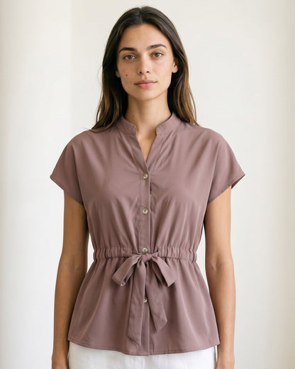 Finn Blouse - Stand-Collar in Red Shirt - indoor 1