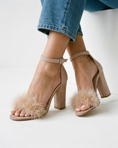 Uael Sandals - Block-Heel Suede in Beige