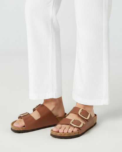 Vela Sandals - Faux Leather in Brown