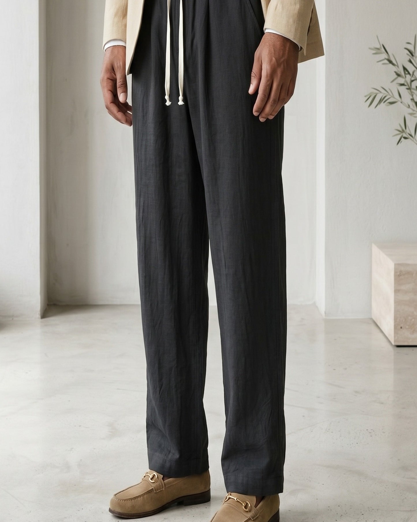 Cove Trousers - Relaxed Wide-Leg Linen in Black - midsize front