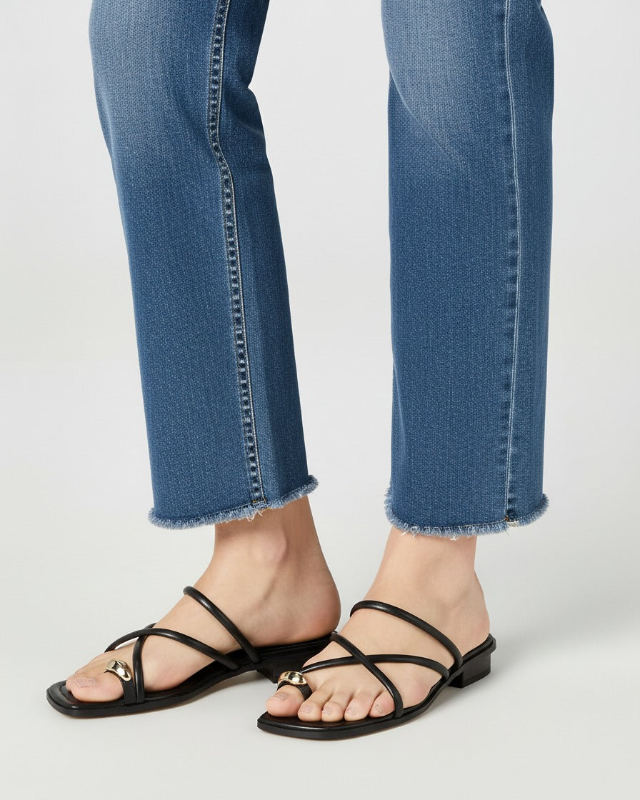 Iben Sandals - Leather in black