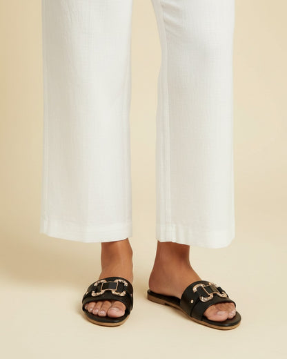 Arden Sandals - Leather in black - midsize front