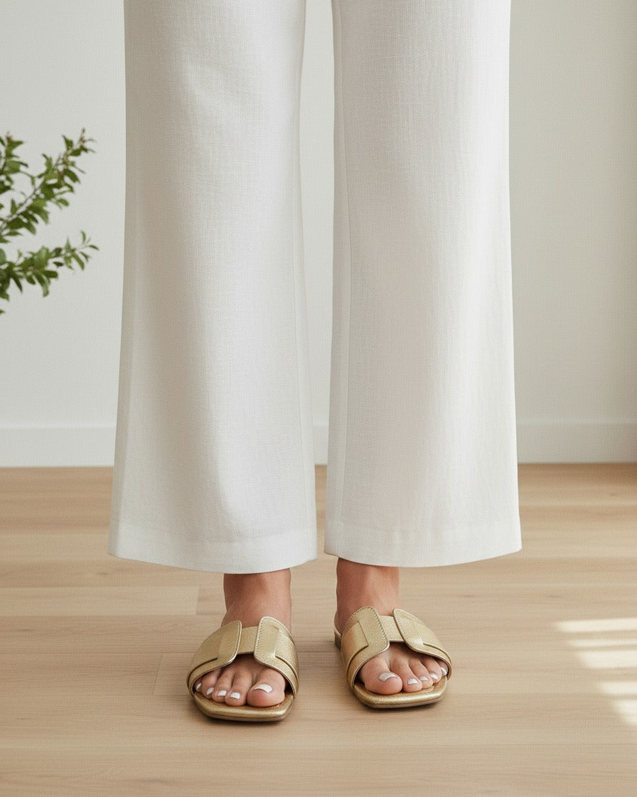 Pael Sandals - Square-Toe in Gold - midsize front