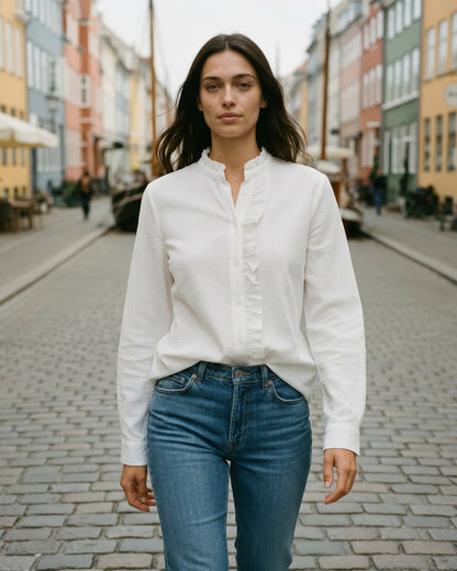 Zeno Blouse - Stand-Collar in WHITE - outdoor 1
