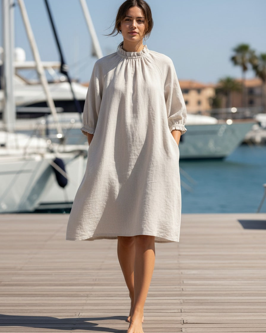 Oael Dress - Relaxed Linen in natural - outdoor 1