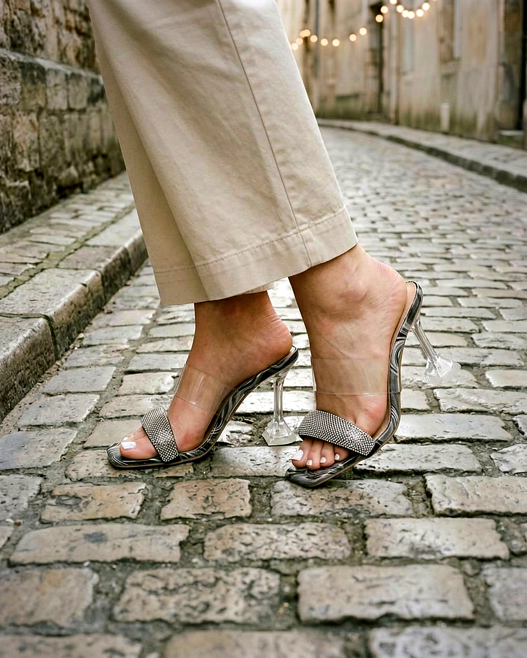 Clara Shoes - Square-Toe in Black