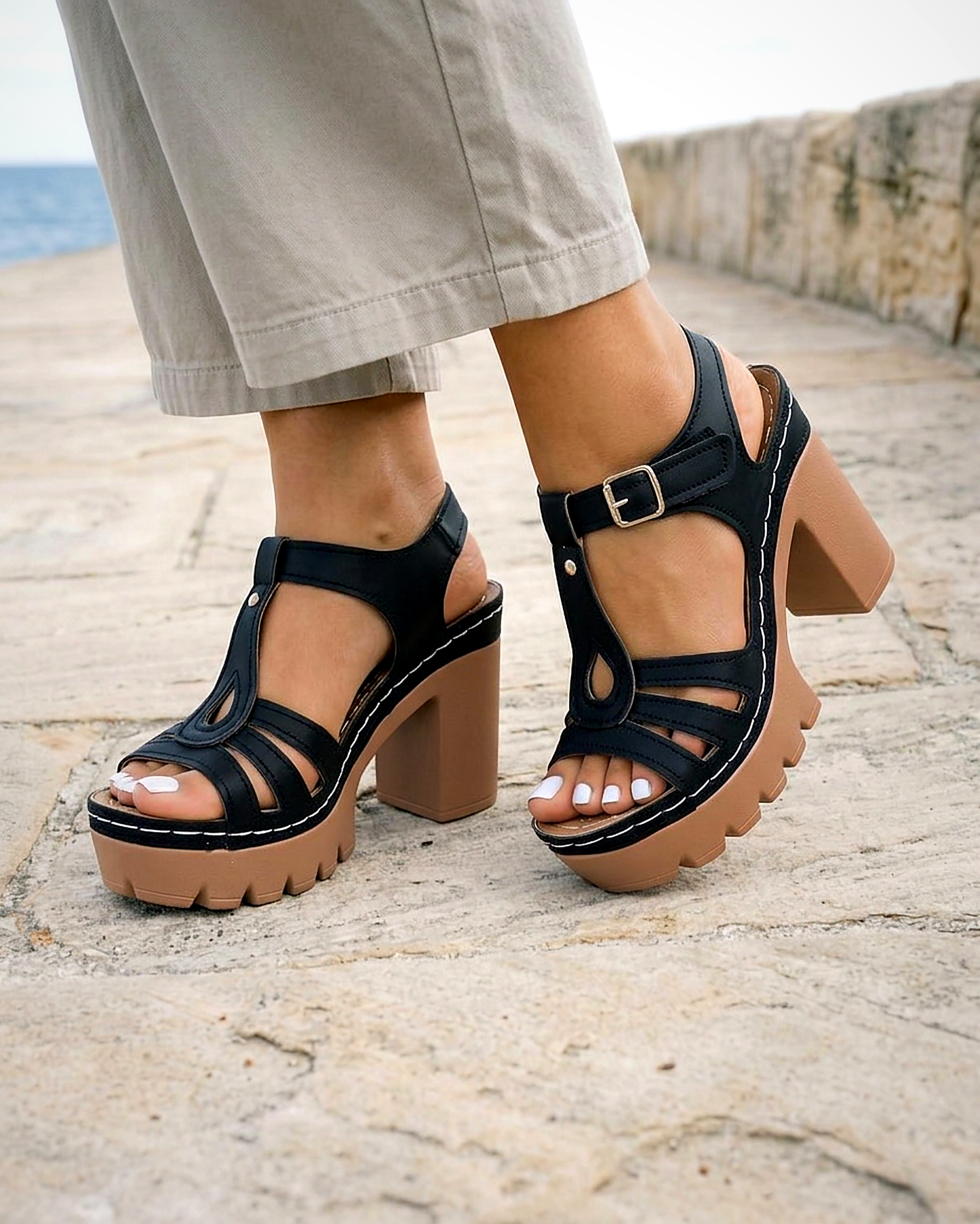 Mathilde Sandals - Block-Heel Leather in black