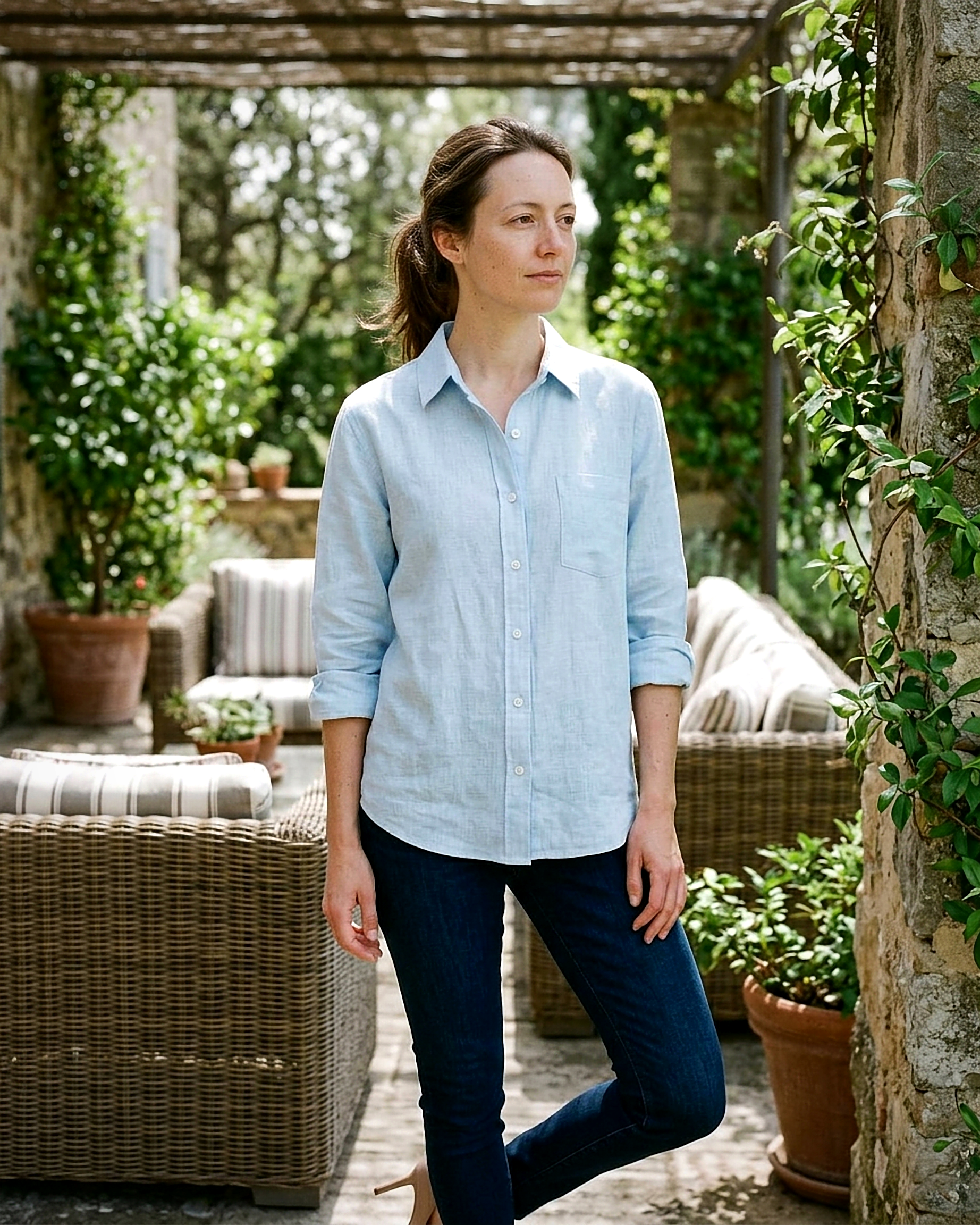 Marit Shirt - Relaxed Linen in SKY BLUE