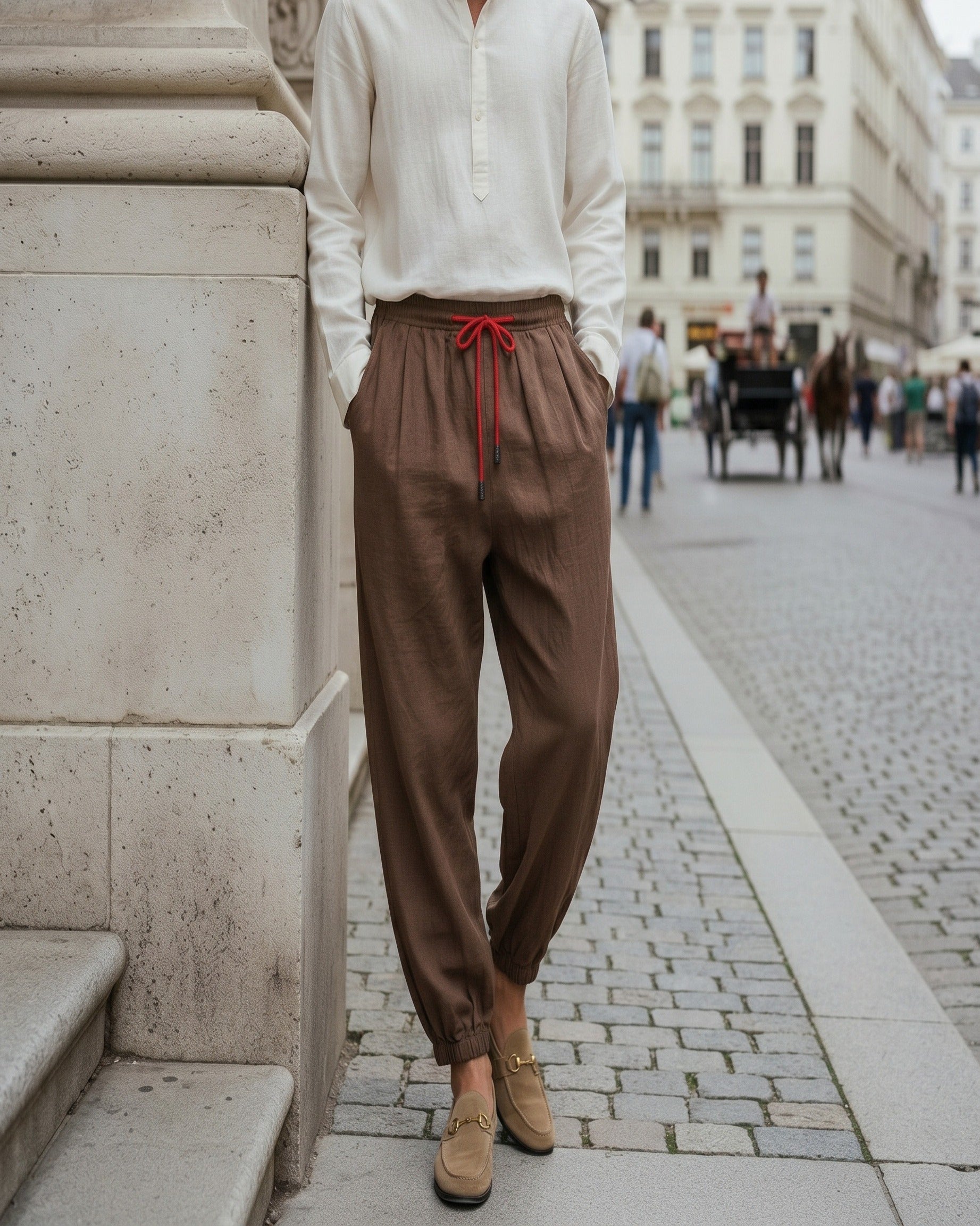 Jaan Trousers - Linen in coffee - outdoor 2
