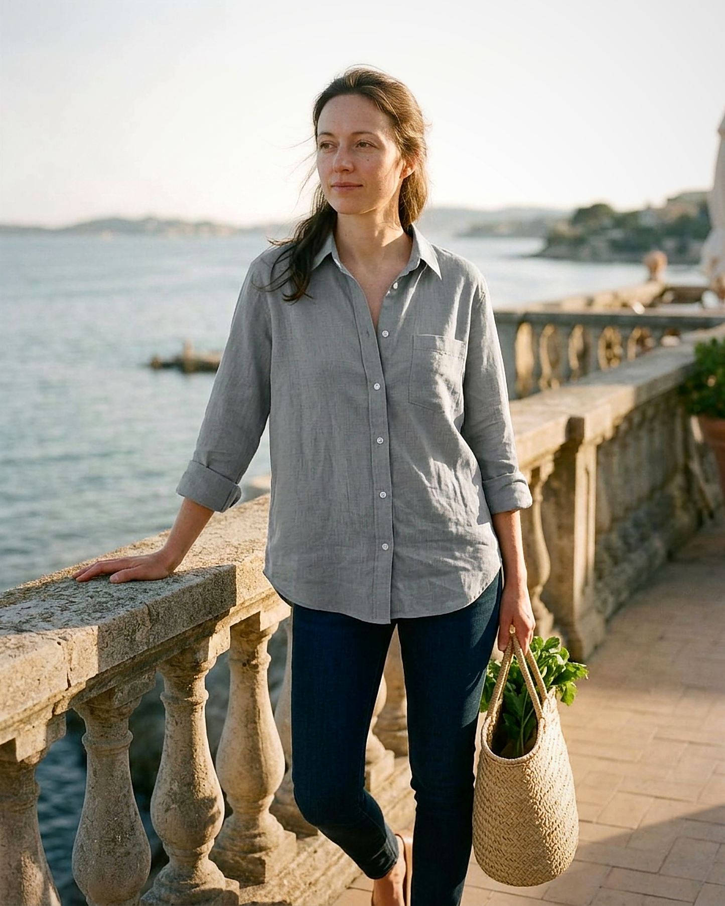 Marit Shirt - Relaxed Linen in GRAY - outdoor 2