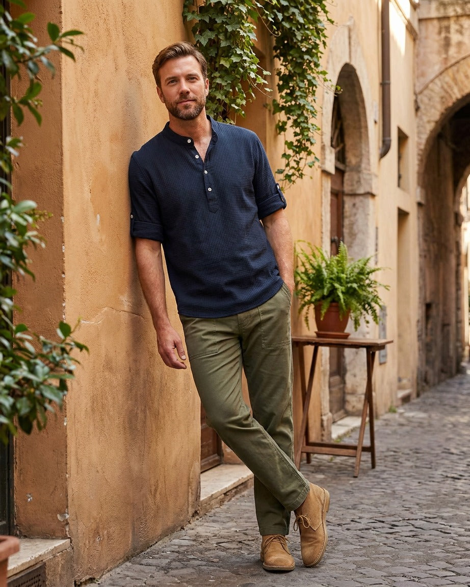 Noa Shirt - Cotton in Navy - outdoor 2