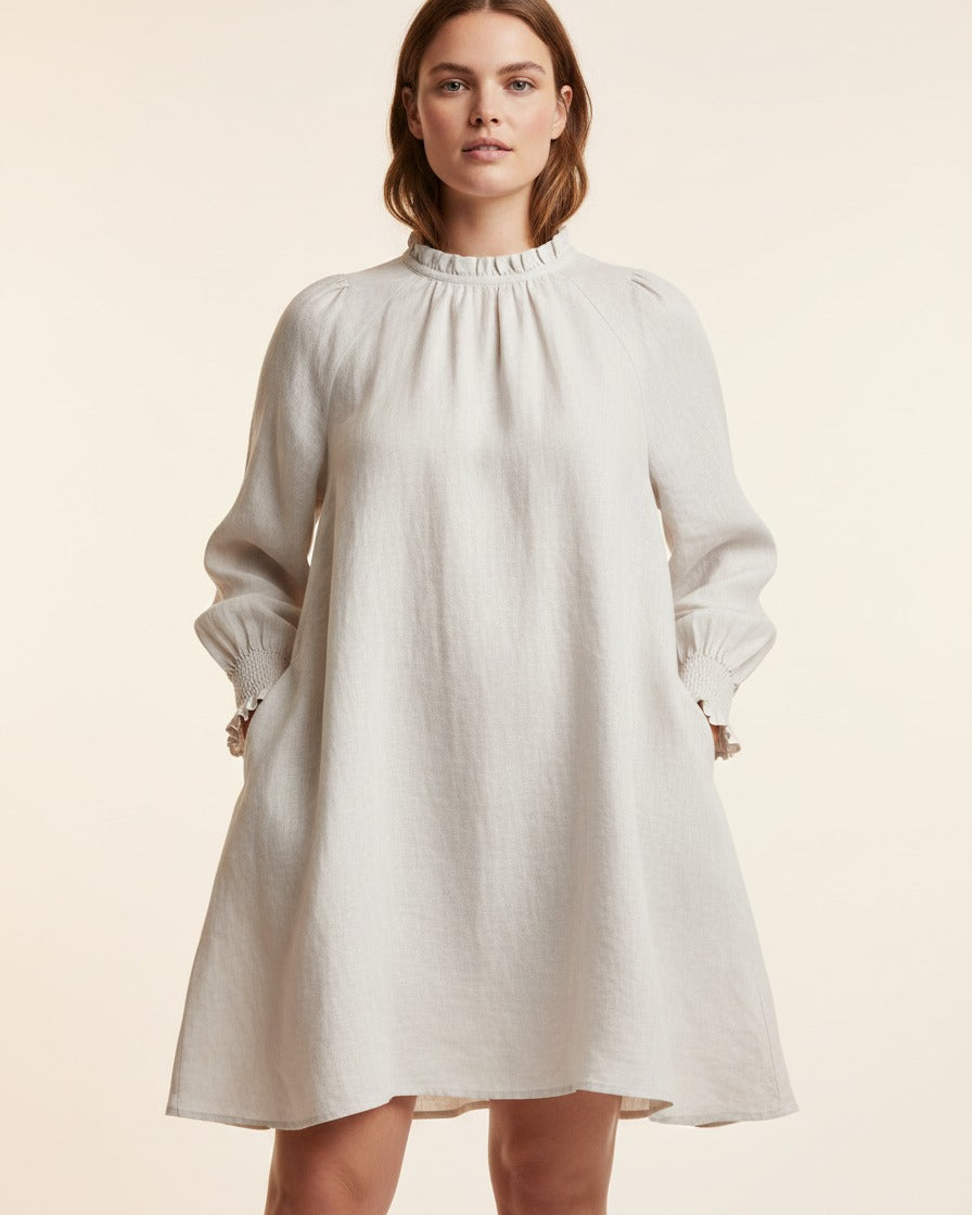 Oael Dress - Relaxed Linen in natural - plus front