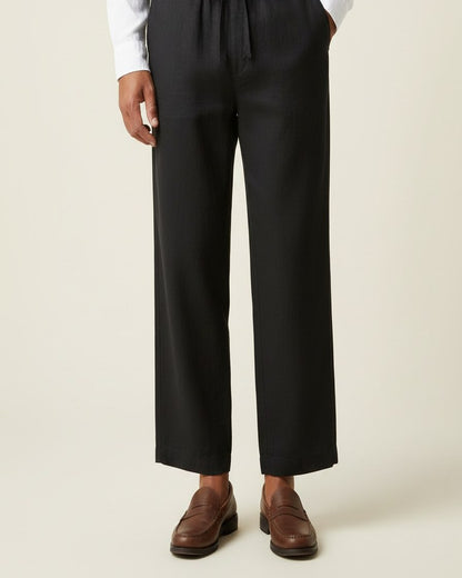 Lars Trousers - Relaxed Linen in Black - plus front