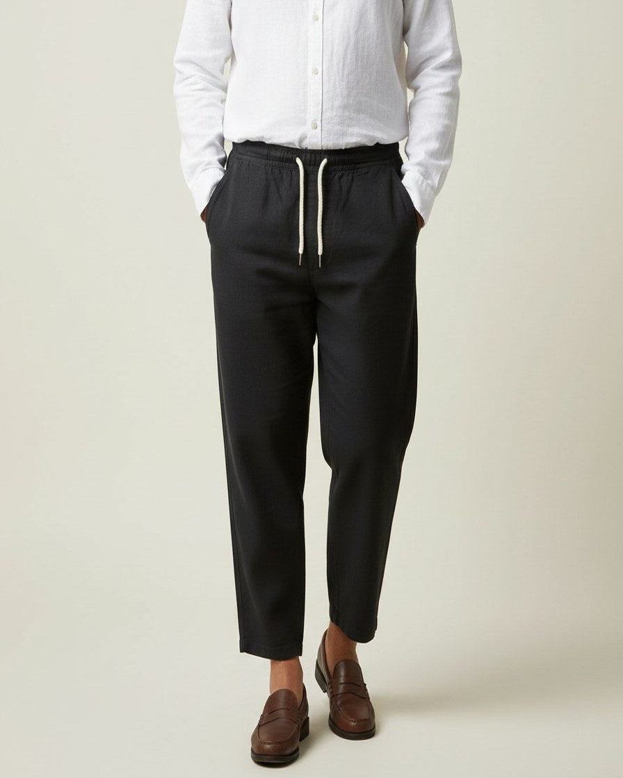 Pael Trousers - Relaxed Linen in Black - plus front