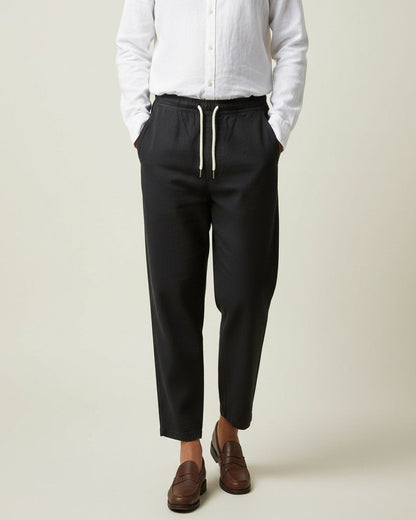 Pael Trousers - Relaxed Linen in Black - plus front