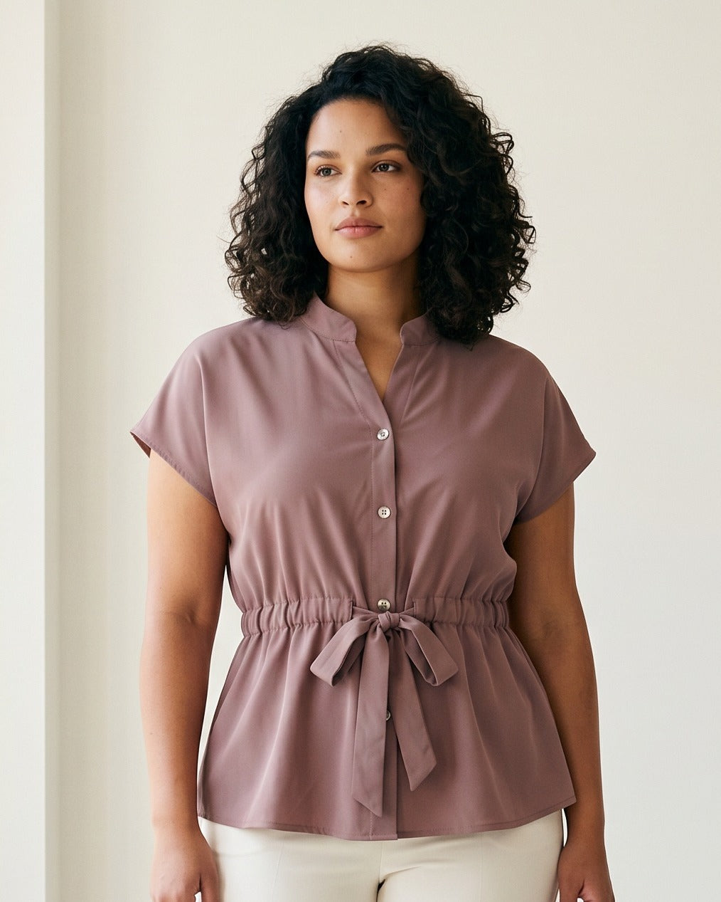 Finn Blouse - Stand-Collar in Red Shirt - plus front