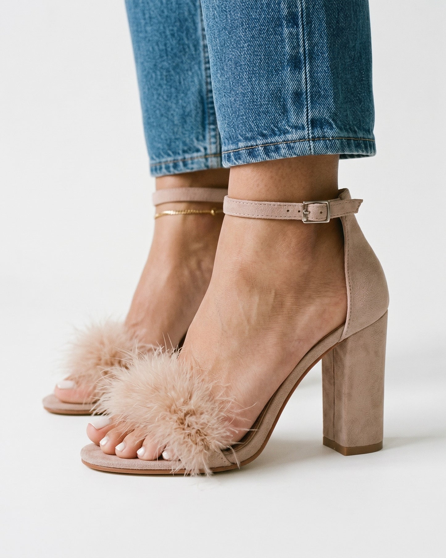 Uael Sandals - Block-Heel Suede in Pink - plus front