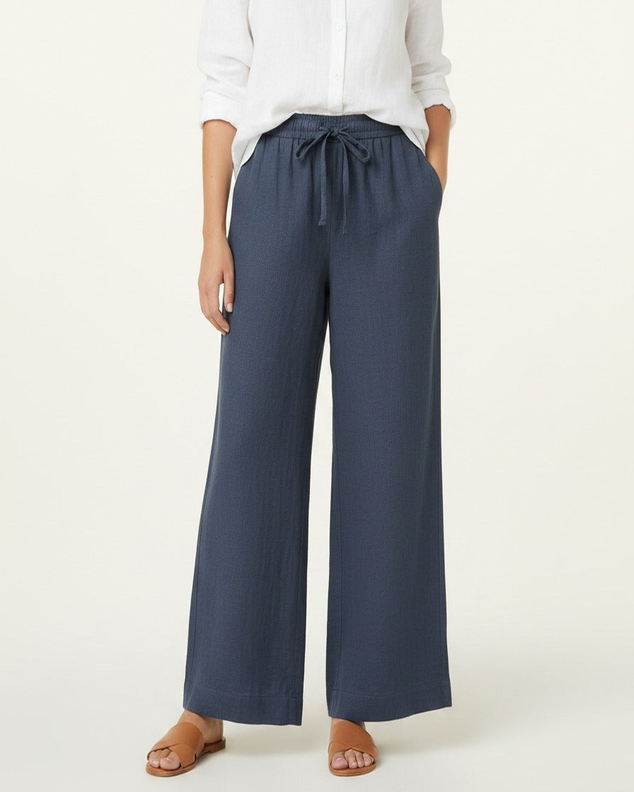 Noor Trousers - Wide-Leg Denim in dark blue - plus front