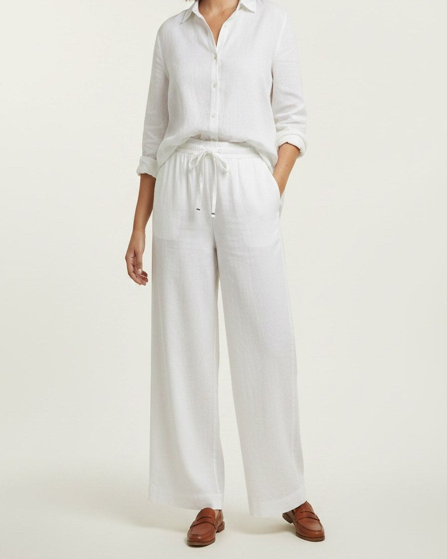 Sloane Trousers - Relaxed Wide-Leg Linen in White - plus front