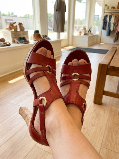 Nola Sandals - Heeled Comfort