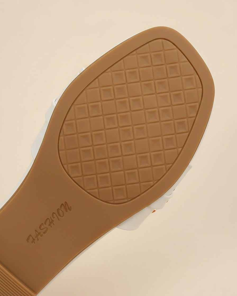 Arden Sandals - Leather in WHITE - profile detail 2