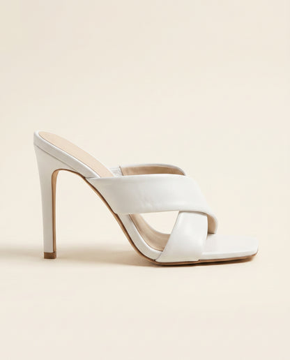Gael Sandals - Square-Toe in White - profile detail
