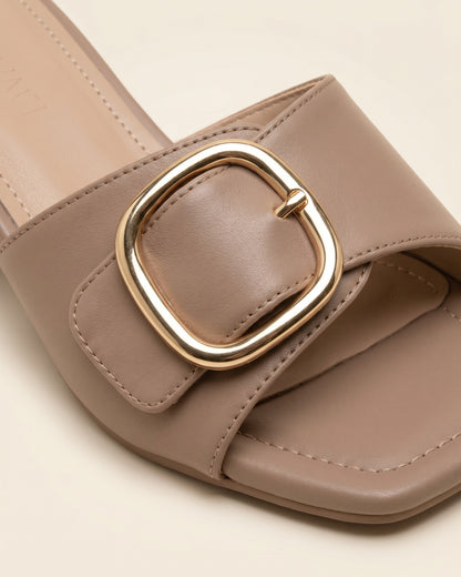 Vael Sandals - Square-Toe Block-Heel in Beige - profile detail