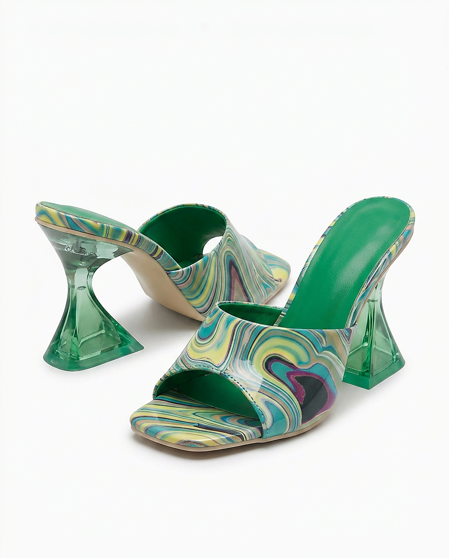 Maeve Sandals - Leather in Green - profile front