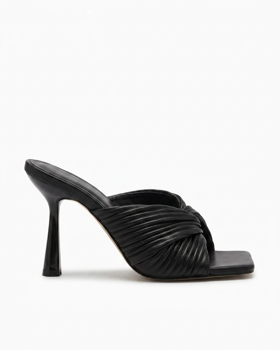 Faro Sandals - Square-Toe in Black - profile side black