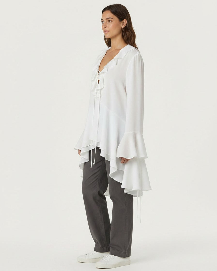 Brae Blouse in White - side fit
