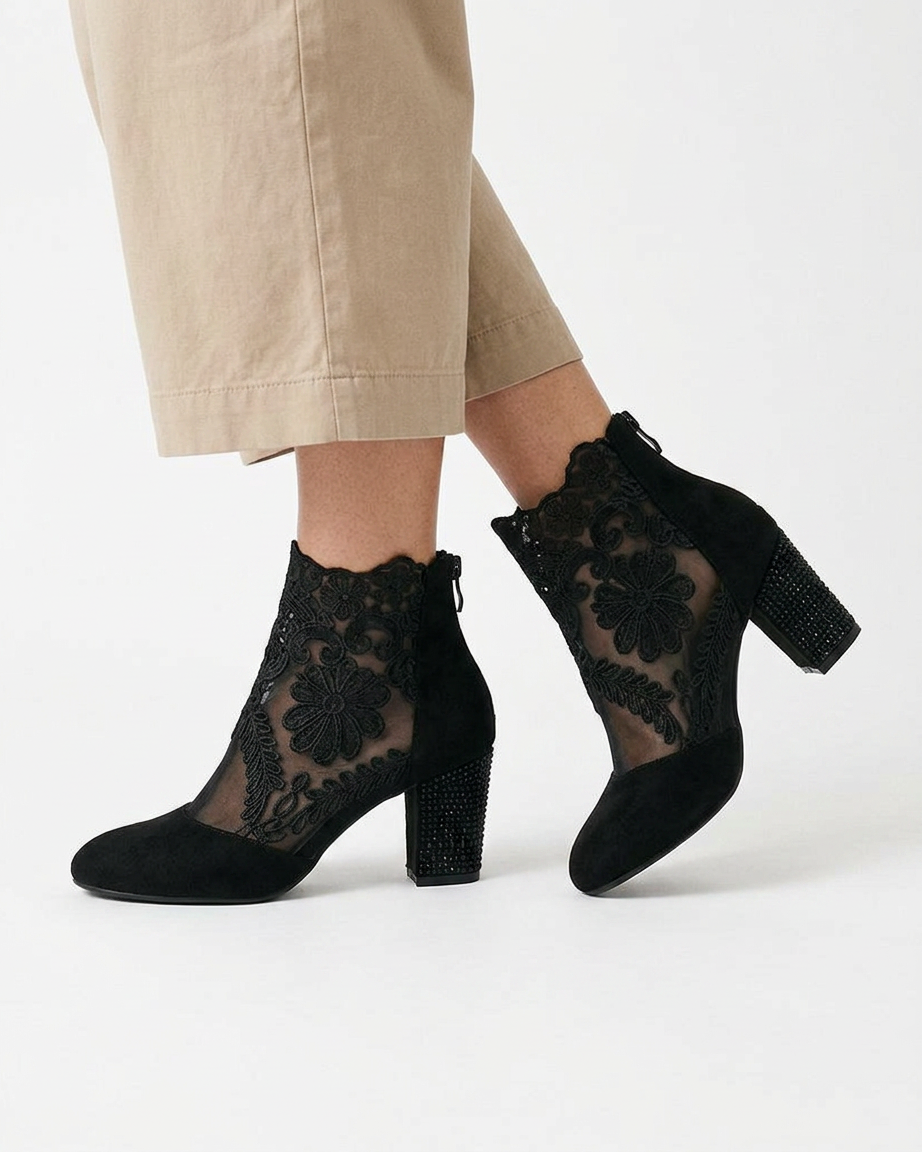 Dael Boots - Block-Heel Leather in Black - studio 1 black