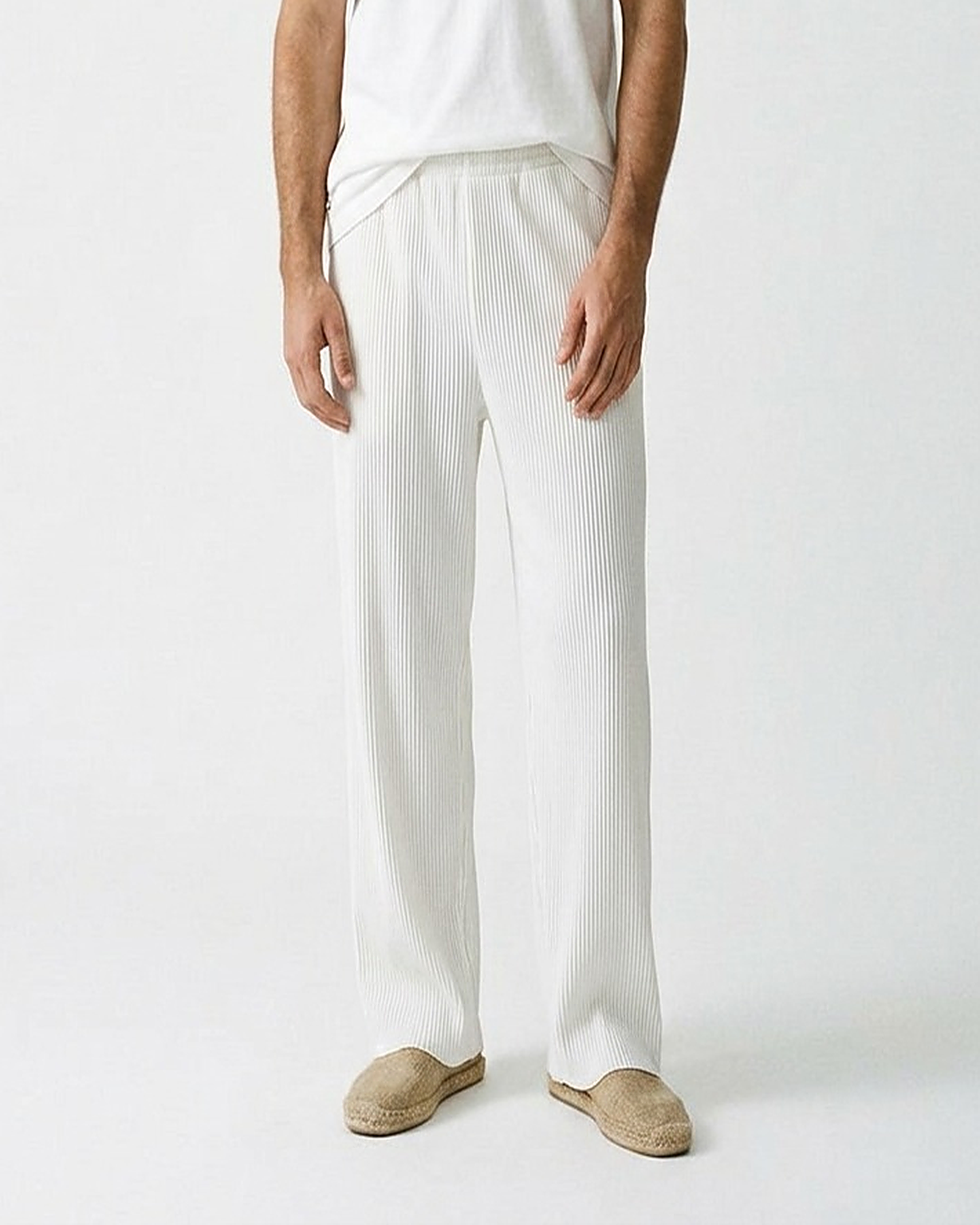 Yoel Trousers - Relaxed Straight-Leg in white - studio 1 white